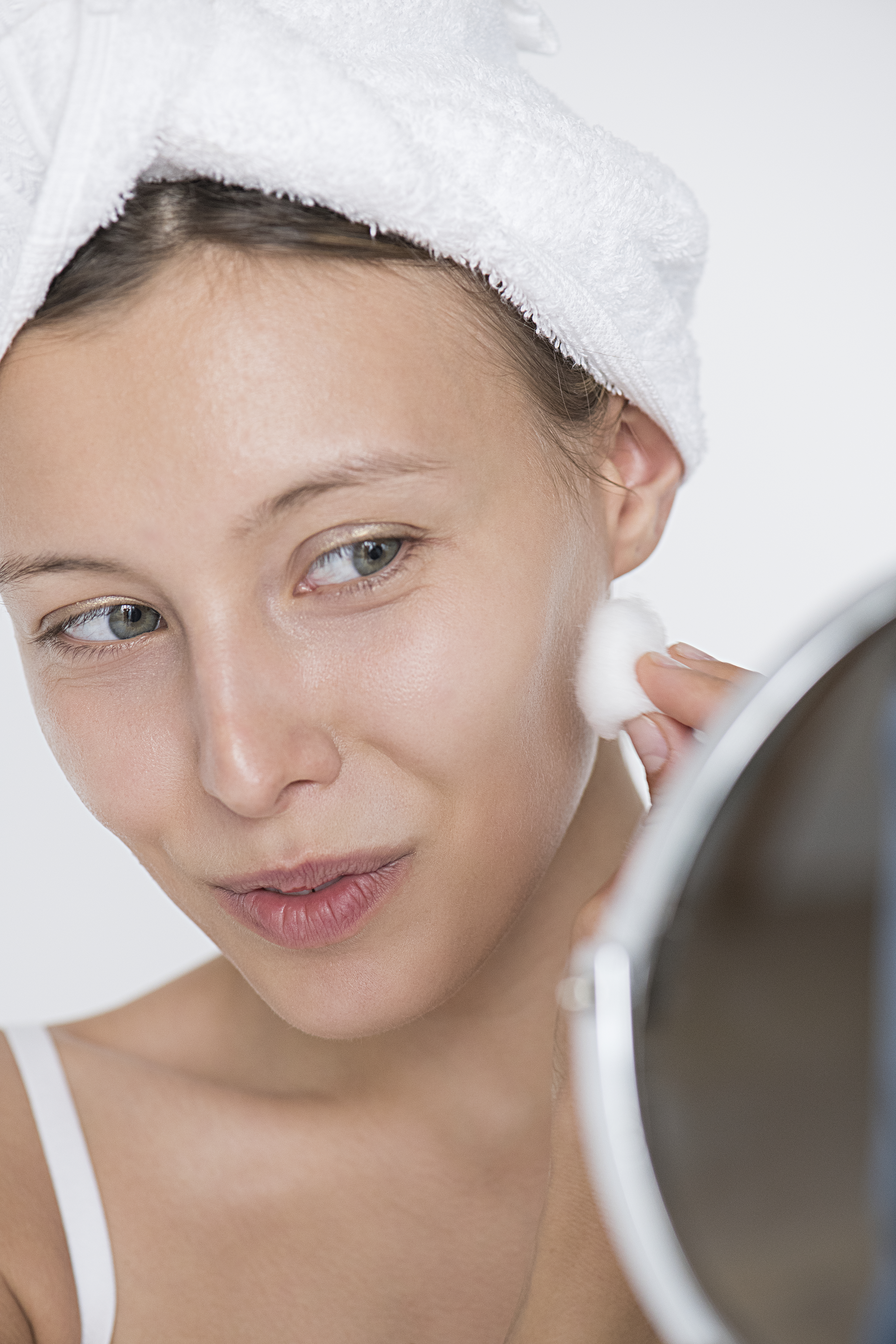 15 Toxic Ingredients to Avoid in Skincare Products